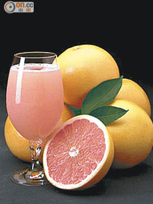每日飲一杯西柚汁可減低患心臟病風險。