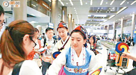 不少旅行社七月中復辦南韓團，市民反應熱烈。（康泰旅行社提供圖片）