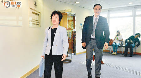醫委會昨續就高楊揚（左）及楊樂賢（右）醫生的專業失德指控召開紀律聆訊。