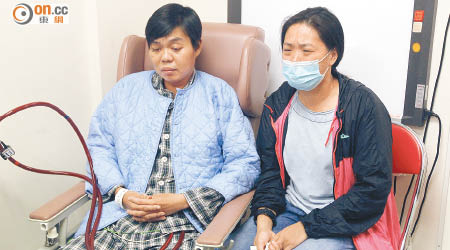 陳太（右）說丈夫留醫等候換心期間一度急性中風，十分害怕有一天會離開她。（高嘉業攝）