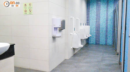 浸會大學的男廁發生偷拍事件。（冼耀華攝）