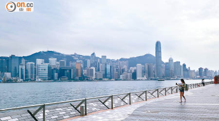 佔領行動動搖國際投資者對香港社會穩定和治安的信心，有學者指用五年時間亦難以洗底。（梁鵬威攝）