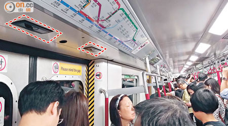 進行測試的列車上，每道車門均裝有兩個紅外線感應器（虛線示）。（潘嘉寶攝）