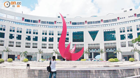 世界大學的學科排名，在工程及科技學科中，香港科技大學排名第十六。