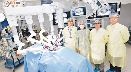 伊院添置價值數千萬元的第四代達文西機械臂手術系統。（何頴賢攝）