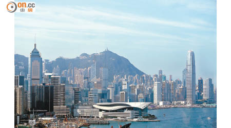 施政報告大篇幅闡述「一帶一路」策略為香港帶來的機遇。（黃仲民攝）