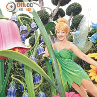 香港迪士尼樂園新增的「童話園林」是影靚相的好地方。