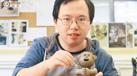 蕭宇恒的猴子作品樣子精靈，毛髮細緻，曾獲邀在南韓展出。（羅錦鴻攝）