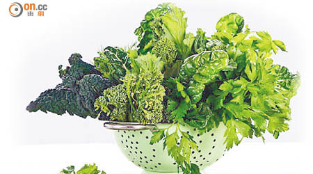 多吃綠葉菜可預防青光眼。（資料圖片）