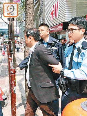 尖沙咀 <br>印度漢涉嫌偷衫被捕。