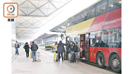 機場巴士的服務質素，可影響遊客對本港的印象。