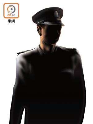 一名比總警司還要高級的警隊高層與上海仔關係密切。