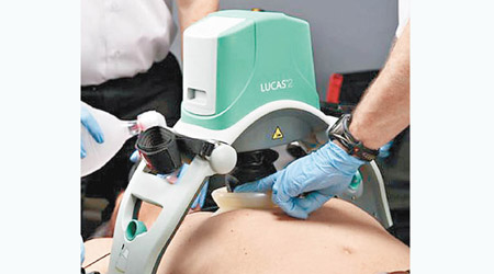 澳洲一間醫院近月添置「盧卡斯機器」，為病人進行心肺復甦。（互聯網圖片）