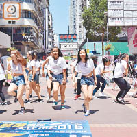 本港街舞女生亦參與昨日禁毒舞蹈比賽宣傳活動。（被訪者提供）