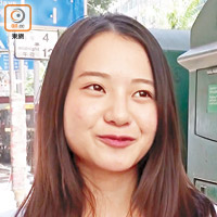 港人心聲<br>余小姐：「對香港嘅前景好失望，必要時會移民。」