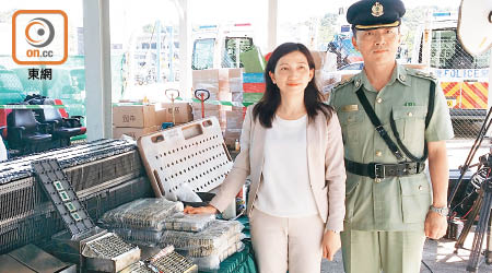 劉嘉欣（左）和陳宏雄（右）表示，行動檢獲五千多件電腦中央處理器。（林嘉諾攝）