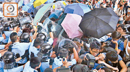 佔領行動首宗索償個案曝光，或令市民日後向警方索償個案增加。（資料圖片）