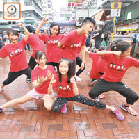 青協及香港話劇團寄望活動能令參與者了解昔日港人刻苦奮鬥精神。（何天成攝）