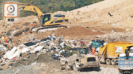棄置到堆填區的廢塑料增加一成。