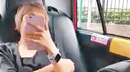 女乘客拒絕付款，更拒絕下車。（fb「風人丸」特別行動組成員香港專頁影片截圖）