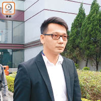 代表被告的吳先生早前否認控罪。