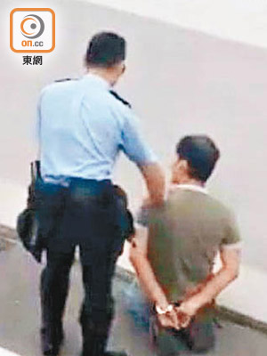 涉案的士司機陳俊華涉濫收車資及危險駕駛等罪，昨被判處監禁、停牌和罰款。