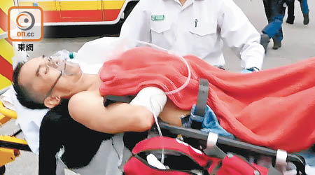 上海街<br>遭南亞兵團伏擊的男子手腳及身體多處中刀受傷。