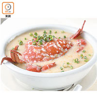 水蟹粥是澳門的知名美食。