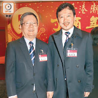 馬介欽（左）新年期間去咗台灣旅行，張俊勇（右）則喺英國過年。