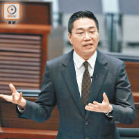 立法會議員邵家輝認為《香港守則》未成熟，不應急於推行。
