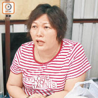 女檔主堅強面對事件，指「自己捱吓囉」。（左錦鴻攝）