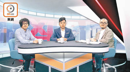 施英倫（左）與邵家臻（右）出席「ontv東網電視」節目《正反論壇》，討論安老服務計劃方案。