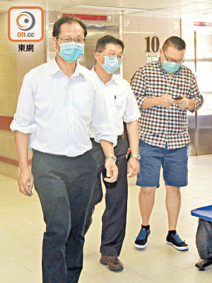 蔡耀昌（左起）、吳永輝及蔡雨龍到醫院探望林子健。（李子強攝）