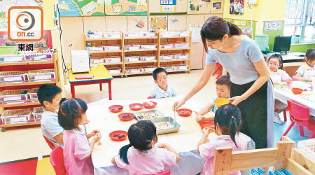 長全日制幼稚園提供各項活動予學生參與。（何青霞攝）