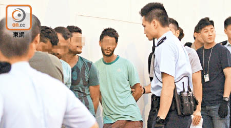 深水埗<br>被捕者包括多名南亞漢。（袁以諾攝）