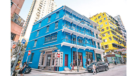 藍屋建築群沿用住宅用途，亦見證唐樓和社區文化變遷。（互聯網圖片）