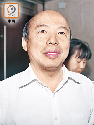 「覆核王二號」張德榮（圖）昨入稟高院要求將律政司司長袁國強撤職。