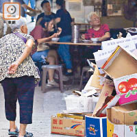 人口老化令長者醫療需求日益趨增。（李志湧攝）