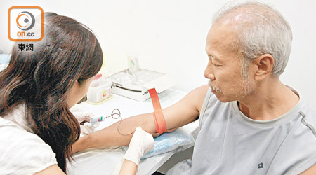 乙肝帶菌者應定期驗血及接受造影檢查，監察肝臟情況。（資料圖片）