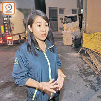 郭芙蓉狠批，環保署檢控不力，令葵青區內建築廢料愈來愈多。