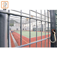 知專設計學院校內的網球場至今仍未向公眾開放。
