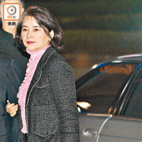 胡慧中向本報記者轉發多篇報道，暗示其丈夫被捕背後有國際政治原因。