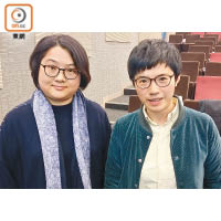 任教小學英文科的劉老師（右）參加計劃後，得知自己有發音錯誤。左為林老師。