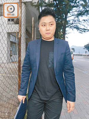 被告陳冠傑被控刑事恐嚇《東方日報》一名記者。