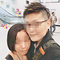 兩名女疑犯在社交網上載恩愛合照。（互聯網圖片）