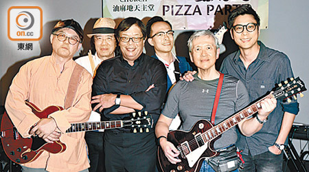 謝鴻興（前排左）同王桂壎（前排中）同班律師及醫生老友，一齊夾Band籌款。（葉華英攝）