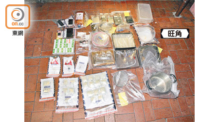 警方在奶路臣街一單位內檢獲製毒及包裝工具。（葉嘉文攝）