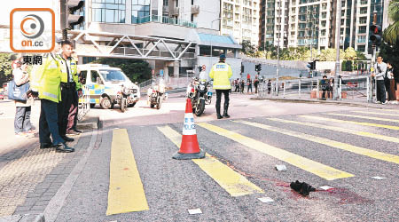 警員在意外現場調查。（張世洋攝）