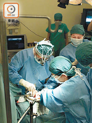 腹腔鏡活體換腎手術令捐腎者更快康復。（資料圖片）