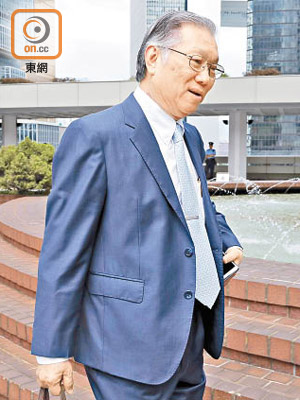 潛逃的首被告朱潤泉，涉嫌盜取客戶紅酒，昨判監13年。